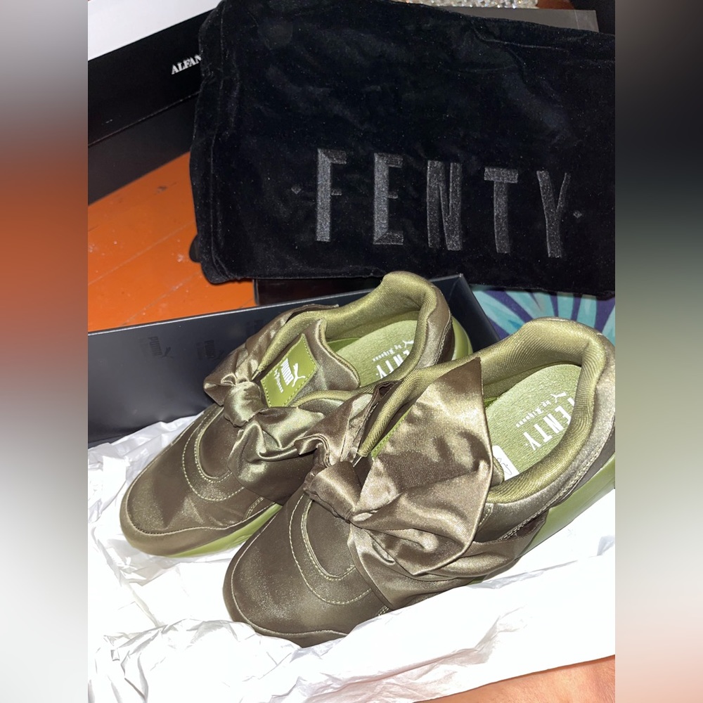 Rihanna fenty puma sneakers